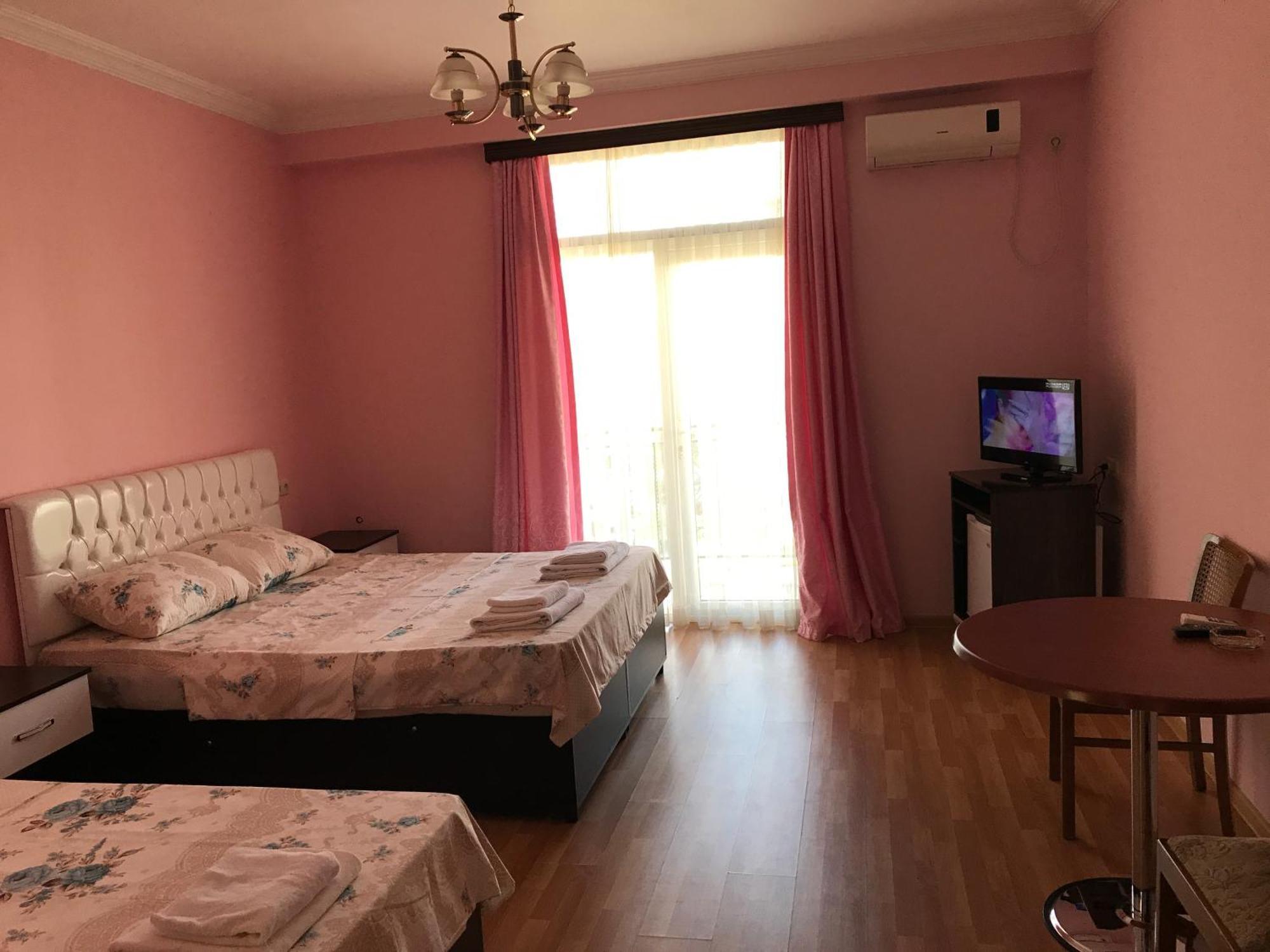 Hotel Eurasia Batumi Zimmer foto
